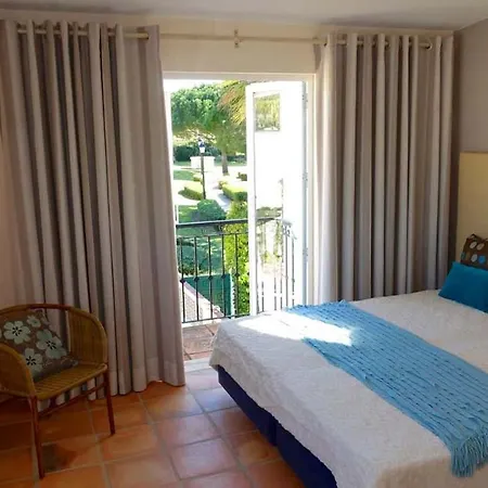 Vale Do Garrao Sleeps 6 With Pool Air Con And Wifi Vale do Lobo